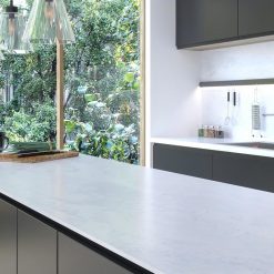 Olympus White BQ8870